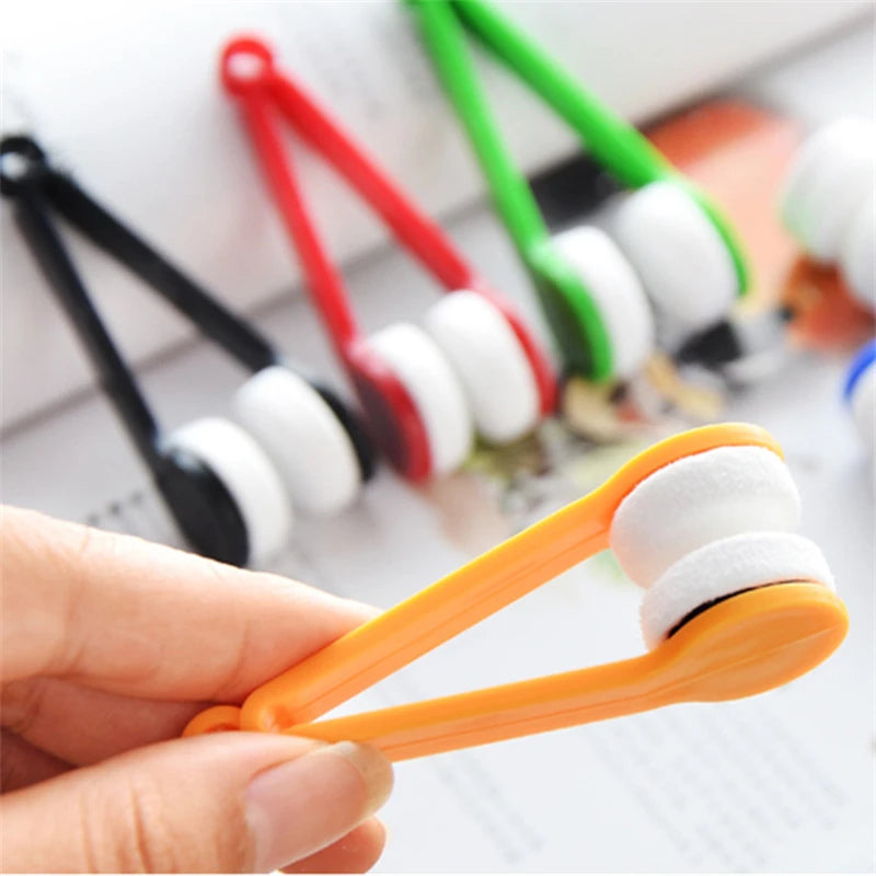 Portable Eyeglass Cleaning Wipe