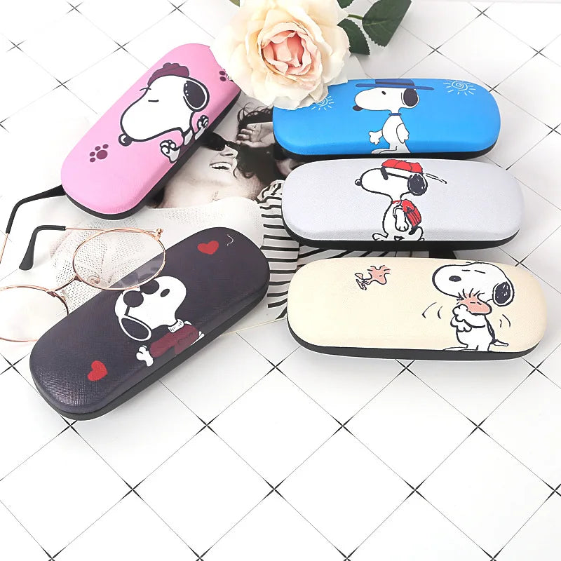 Snoopy Cartoon Eyeglasses Case
