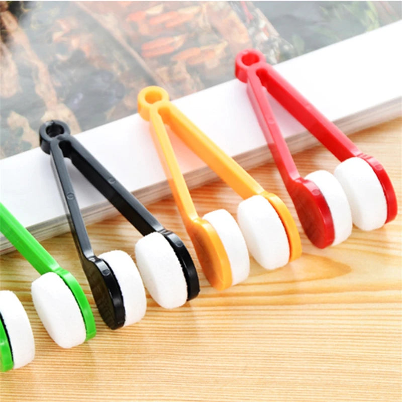 Portable Eyeglass Cleaning Wipe
