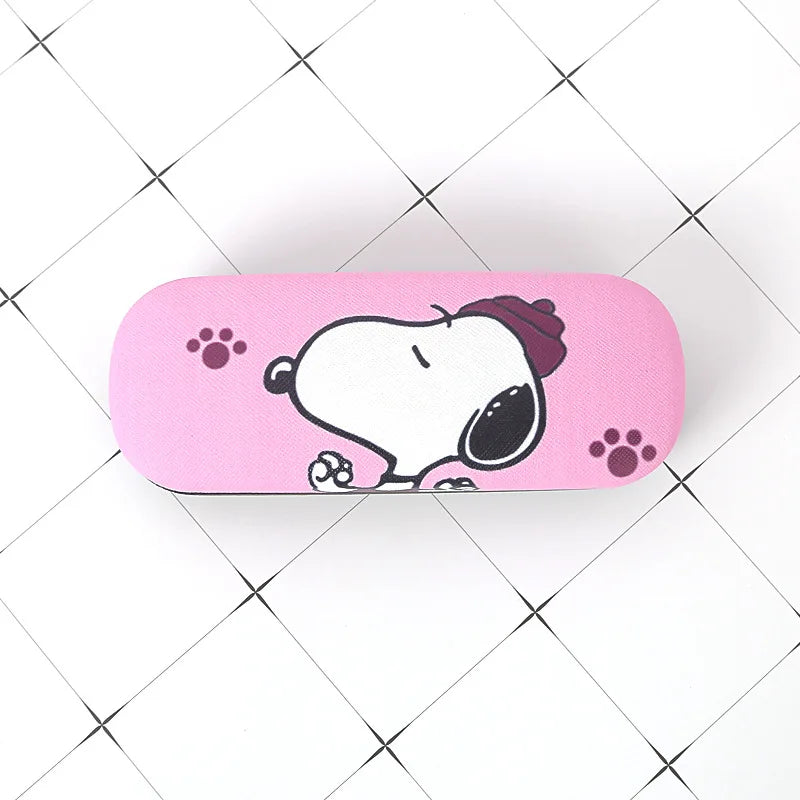 Snoopy Cartoon Eyeglasses Case