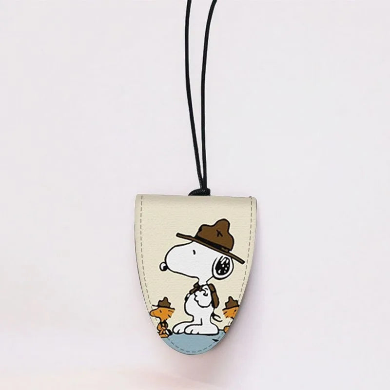 Snoopy Cartoon Portable Eyewear Holder