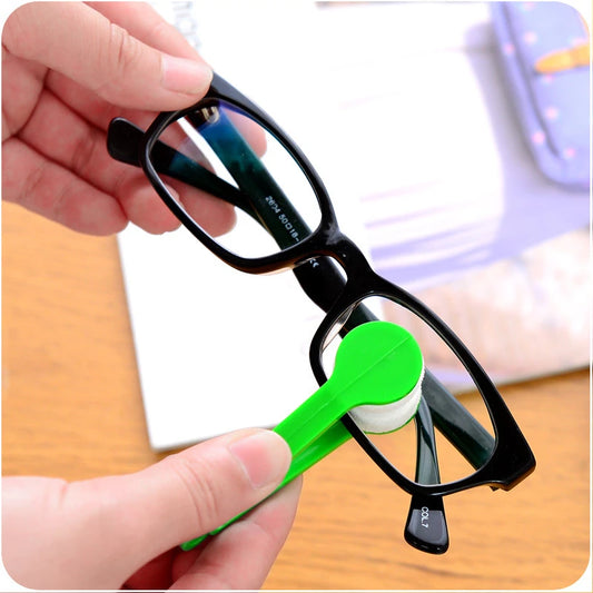 Portable Eyeglass Cleaning Wipe