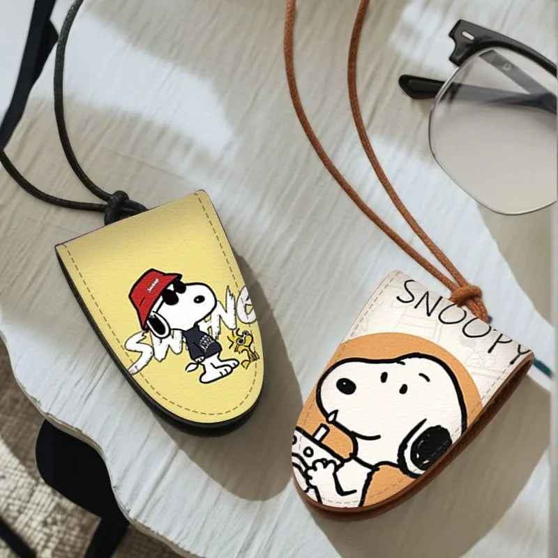 Snoopy Cartoon Portable Eyewear Holder